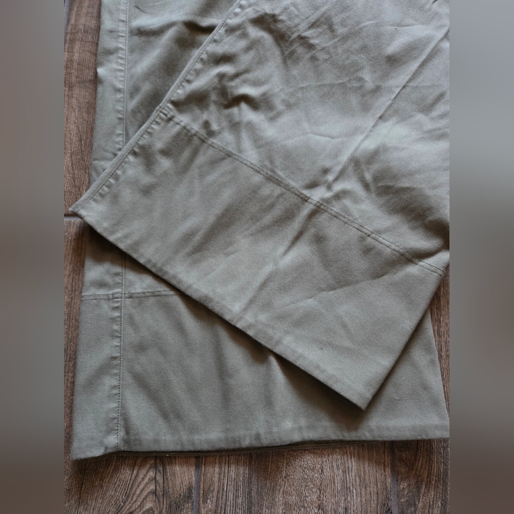 NWT Spanx Stretch Twill Cropped Wide Leg Pants in Sage Green 3X - Picture 9 of 16